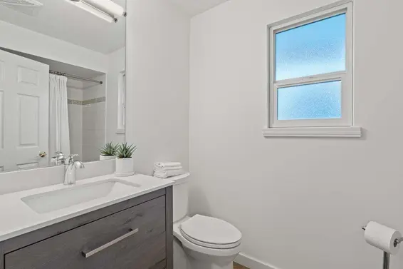 2685 Byron Road, North Vancouver For Sale - image 19