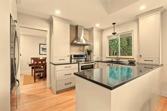 2685 Byron Road, North Vancouver For Sale - image 8