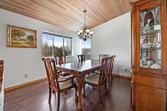 4130 Russell Court, North Vancouver For Sale - image 6