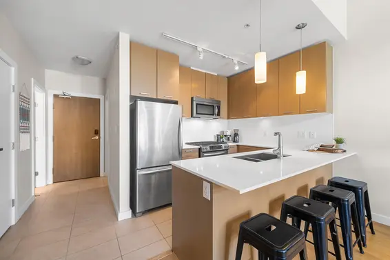 402 1182 West 16th Street, North Vancouver For Sale - image 5