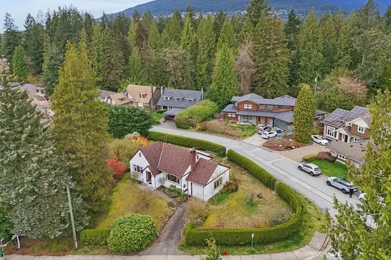 3975 Highland Boulevard, North Vancouver For Sale - image 18