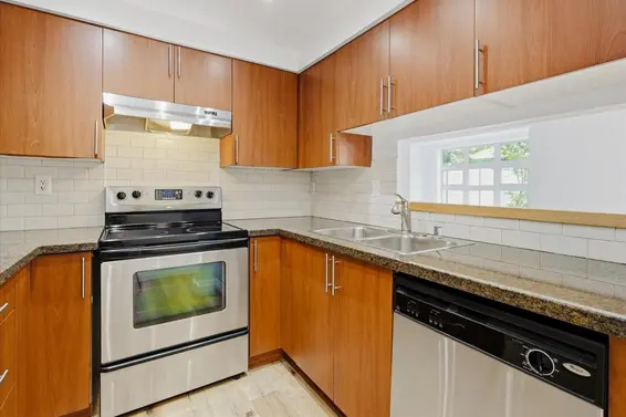 102 235 West 4th Street, North Vancouver For Sale - image 3