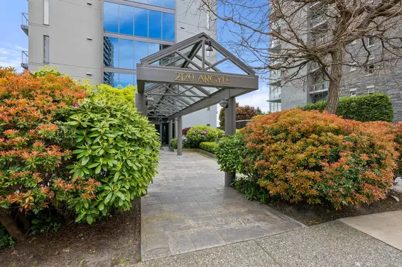 1401 2120 Argyle Avenue, West Vancouver For Sale - image 4
