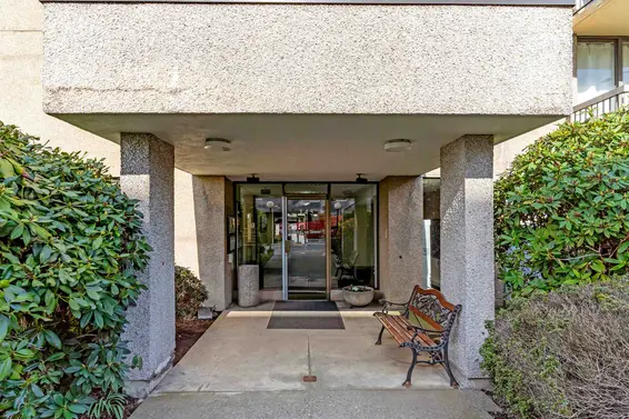 1105 145 St. Georges Avenue, North Vancouver For Sale - image 23