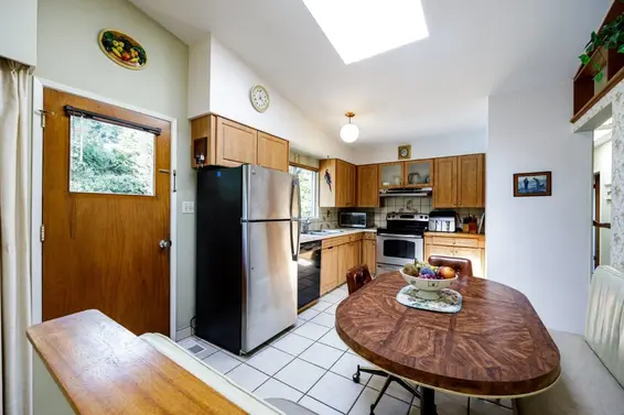 697 Plymouth Drive, North Vancouver For Sale - image 12