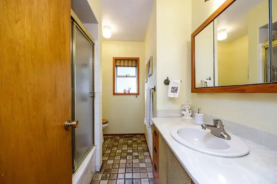697 Plymouth Drive, North Vancouver For Sale - image 17