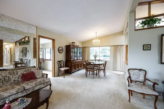 697 Plymouth Drive, North Vancouver For Sale - image 5