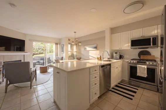 21 1550 Larkhall Crescent, North Vancouver For Sale - image 3