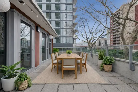 303 150 West 15th Street, North Vancouver For Sale - image 28