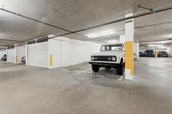 303 150 West 15th Street, North Vancouver For Sale - image 37