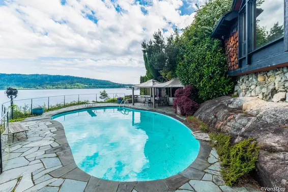 4541 Stonehaven Avenue, North Vancouver For Sale - image 18