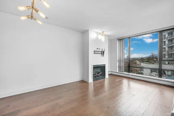 605 151 West 2nd Street, North Vancouver For Sale - image 5