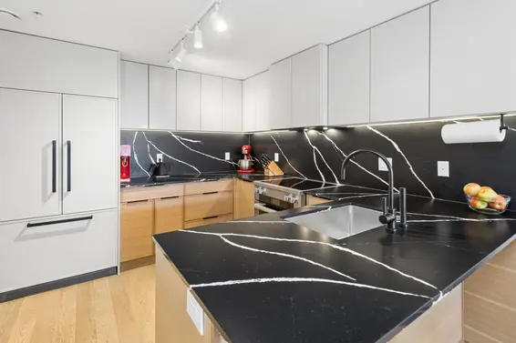 2 632 East 3rd Street, North Vancouver For Sale - image 12