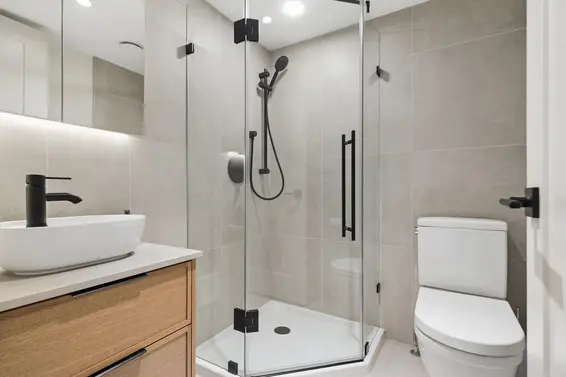 2 632 East 3rd Street, North Vancouver For Sale - image 37