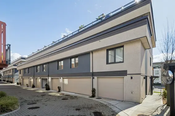 2 632 East 3rd Street, North Vancouver For Sale - image 38