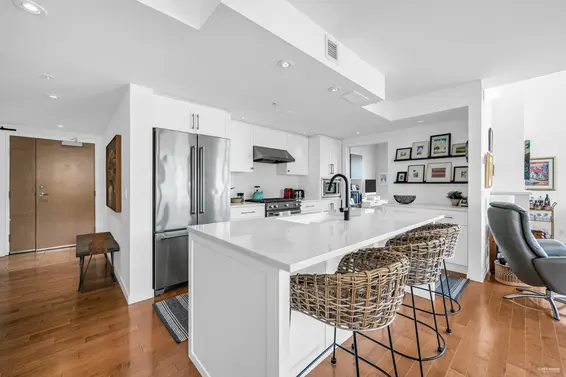 PH8 683 West Victoria Park, North Vancouver For Sale - image 5