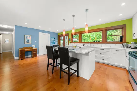 1085 Edgewood Road, North Vancouver For Sale - image 16