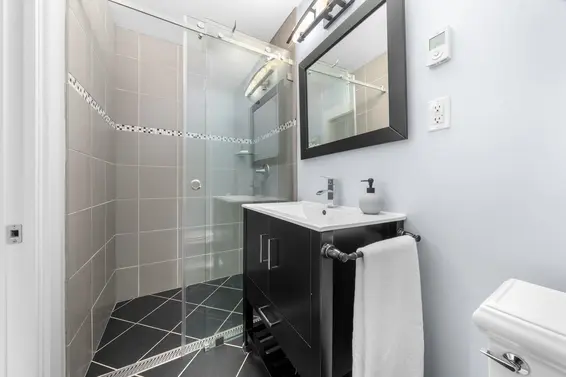 1085 Edgewood Road, North Vancouver For Sale - image 26