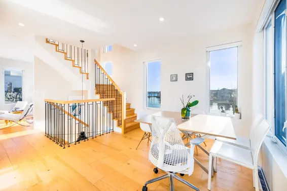 JNW04 415 Esplanade W, North Vancouver For Sale - image 13