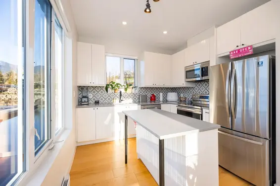 JNW04 415 Esplanade W, North Vancouver For Sale - image 16