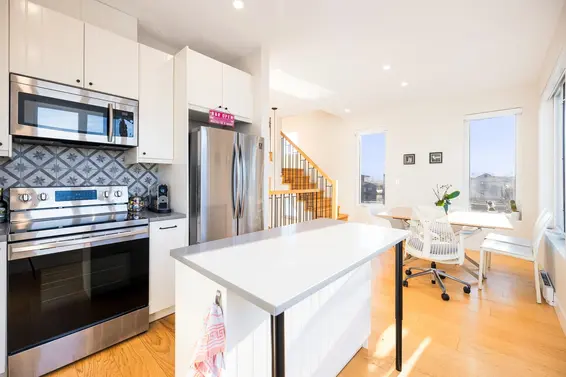 JNW04 415 Esplanade W, North Vancouver For Sale - image 18