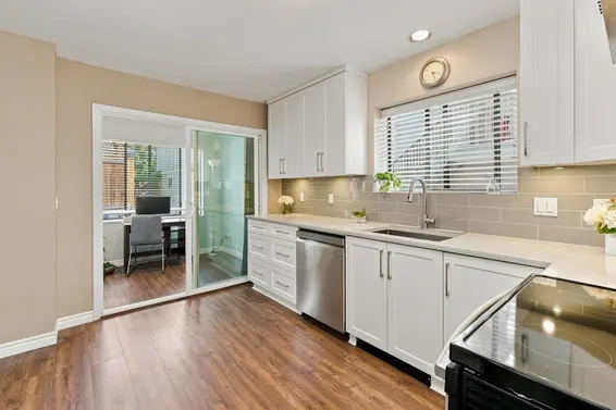 22 2133 St. Georges Avenue, North Vancouver For Sale - image 7