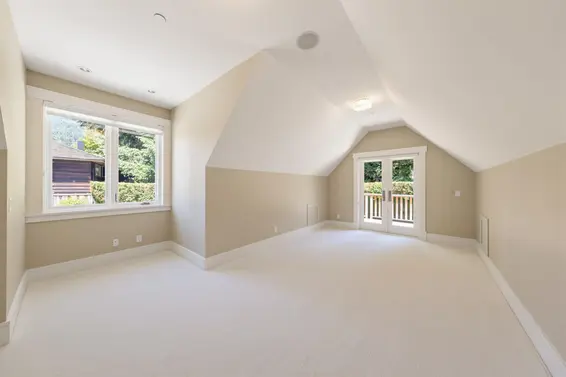 2645 Rosebery Avenue, West Vancouver For Sale - image 23
