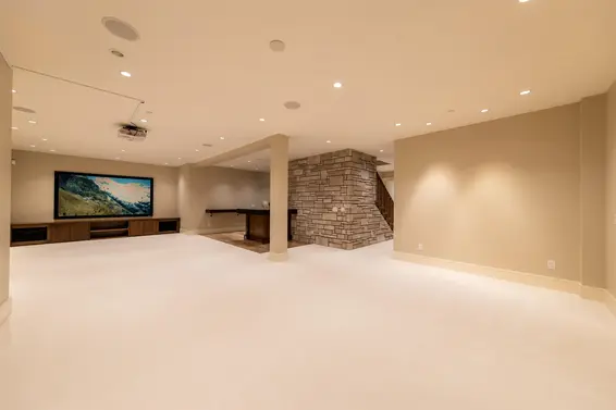 2645 Rosebery Avenue, West Vancouver For Sale - image 30