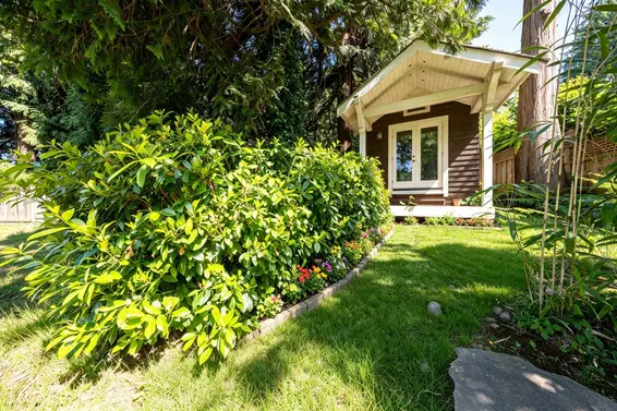 2645 Rosebery Avenue, West Vancouver For Sale - image 38