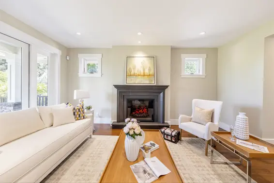 2645 Rosebery Avenue, West Vancouver For Sale - image 7