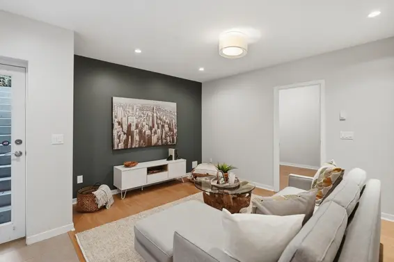 248 East 6th Street, North Vancouver For Sale - image 11