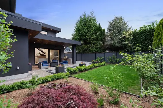 1200 Bedford Court, North Vancouver For Sale - image 28