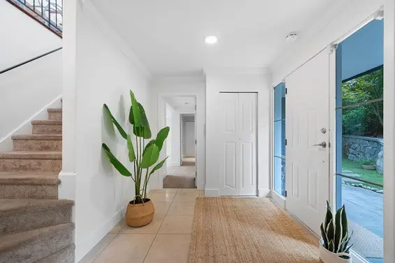 727 Crystal Court, North Vancouver For Sale - image 22