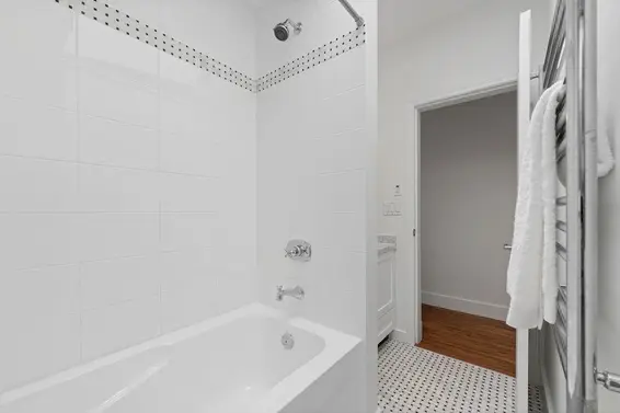 727 Crystal Court, North Vancouver For Sale - image 26