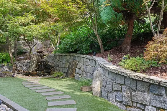 727 Crystal Court, North Vancouver For Sale - image 29