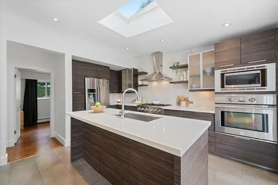 727 Crystal Court, North Vancouver For Sale - image 7