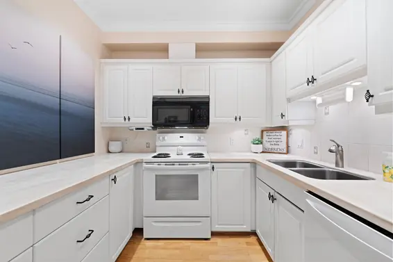 111 843 22nd Street, West Vancouver For Sale - image 9