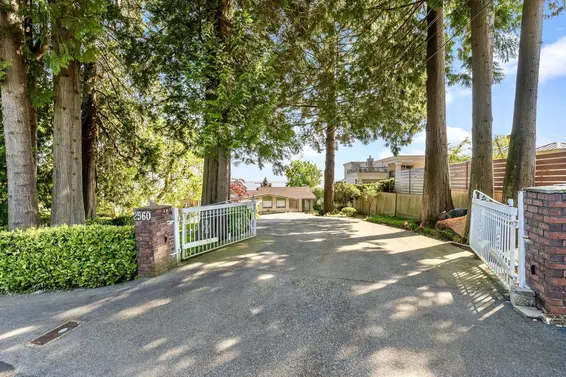 2560 Bellevue Avenue, West Vancouver For Sale - image 10