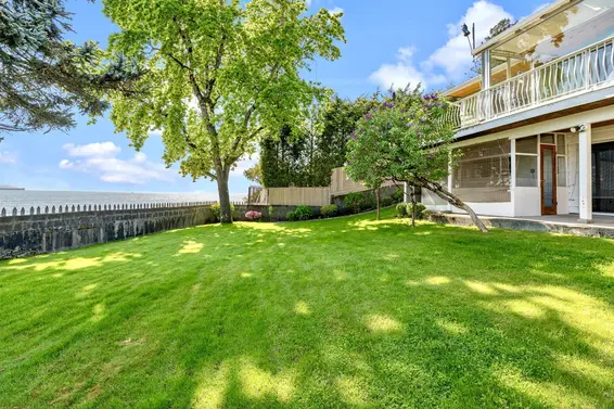 2560 Bellevue Avenue, West Vancouver For Sale - image 21