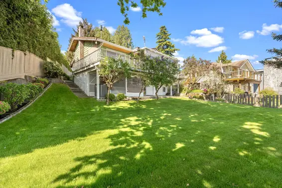 2560 Bellevue Avenue, West Vancouver For Sale - image 22