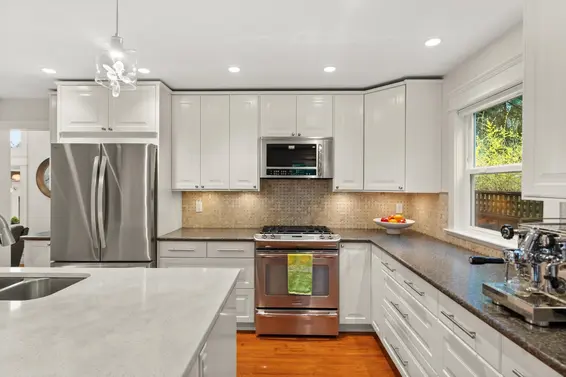 1530 Lighthall Court, North Vancouver For Sale - image 14