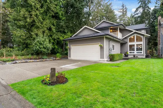 1530 Lighthall Court, North Vancouver For Sale - image 2