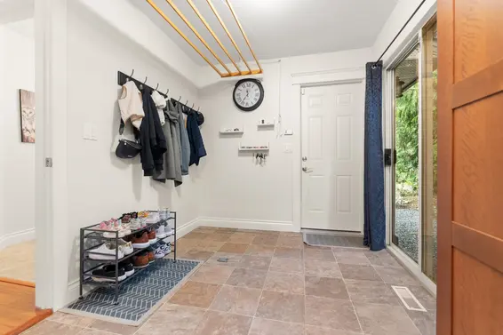 1530 Lighthall Court, North Vancouver For Sale - image 29