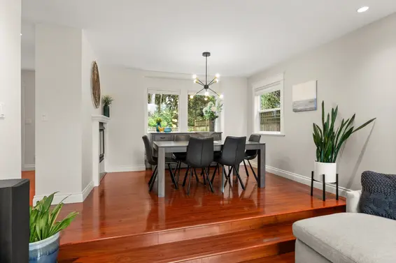 1530 Lighthall Court, North Vancouver For Sale - image 9