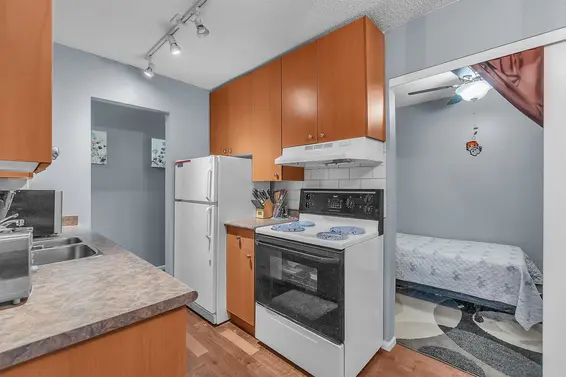 107 170 East 3rd Street, North Vancouver For Sale - image 4