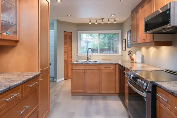4 1434 Mahon Avenue, North Vancouver For Sale - image 13