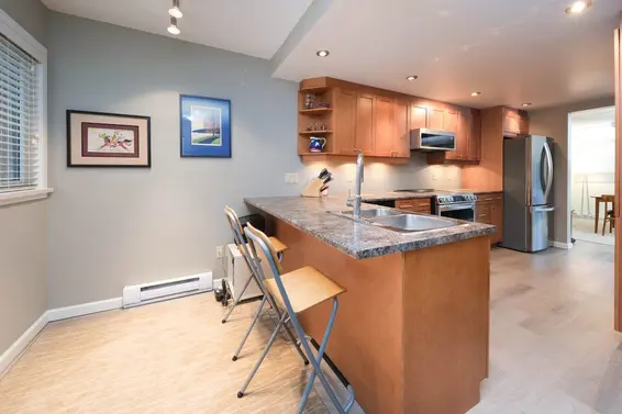 4 1434 Mahon Avenue, North Vancouver For Sale - image 2