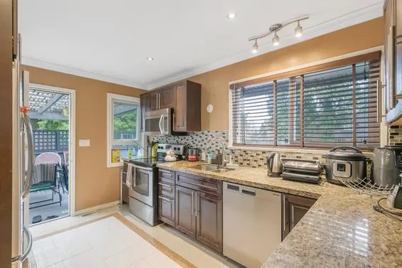 842 East 29Th Street, North Vancouver For Sale - image 6