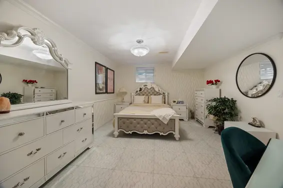 1766 Emerson Court, North Vancouver For Sale - image 26