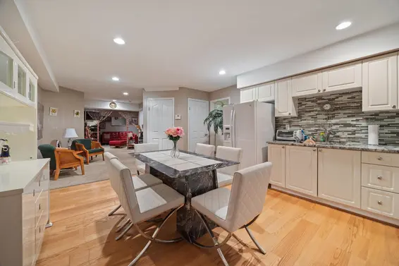 1766 Emerson Court, North Vancouver For Sale - image 29